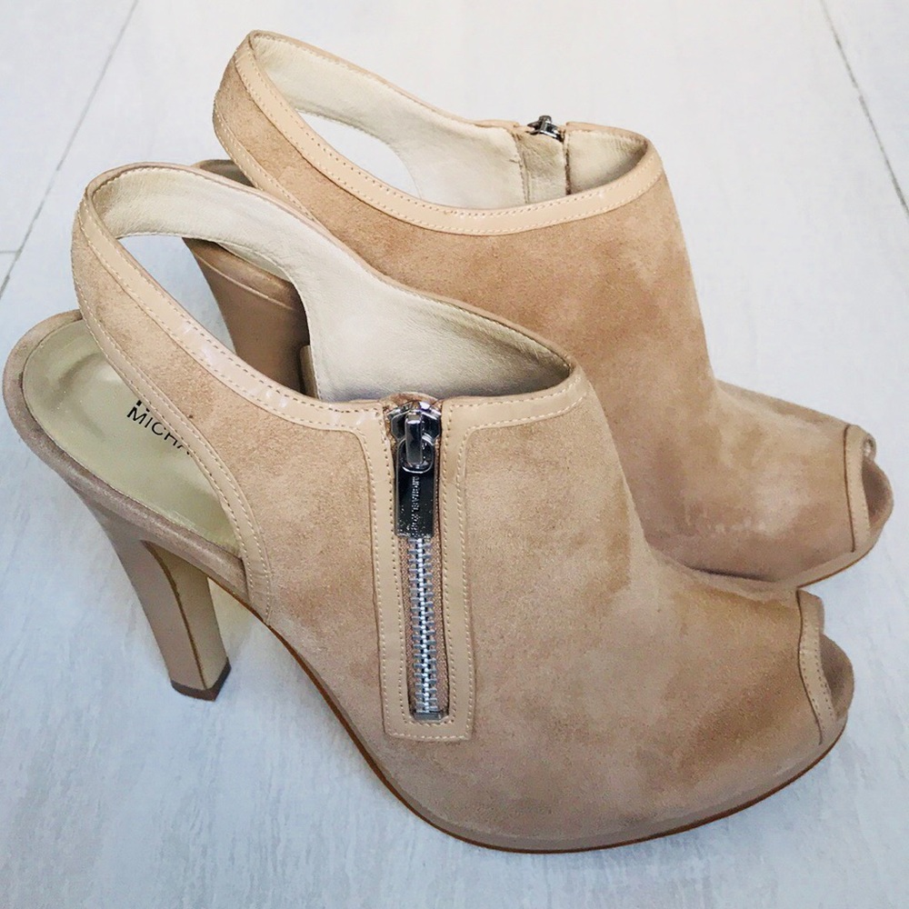 Michael Kors perfect nude peep-toe heel